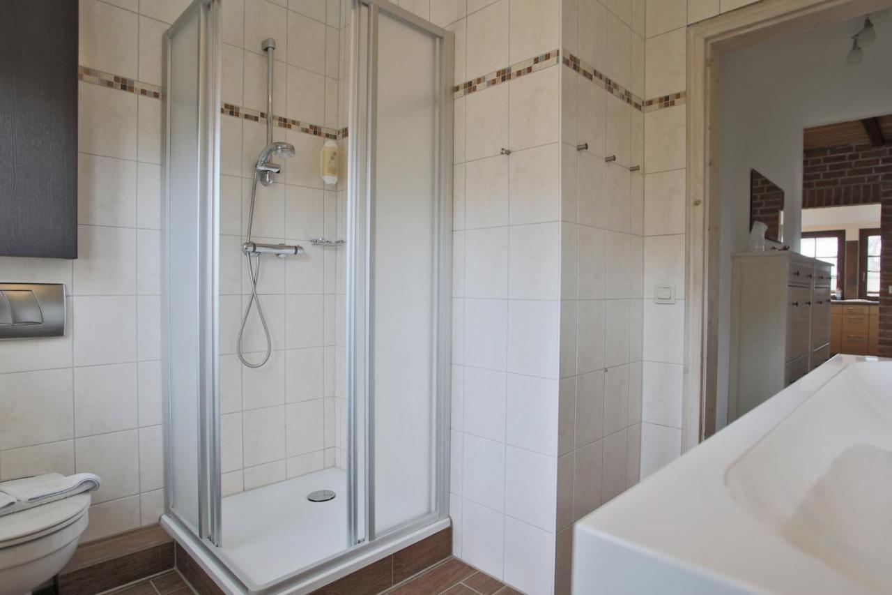 Hotel & Restaurant Am Wasser Бреґе Екстер'єр фото