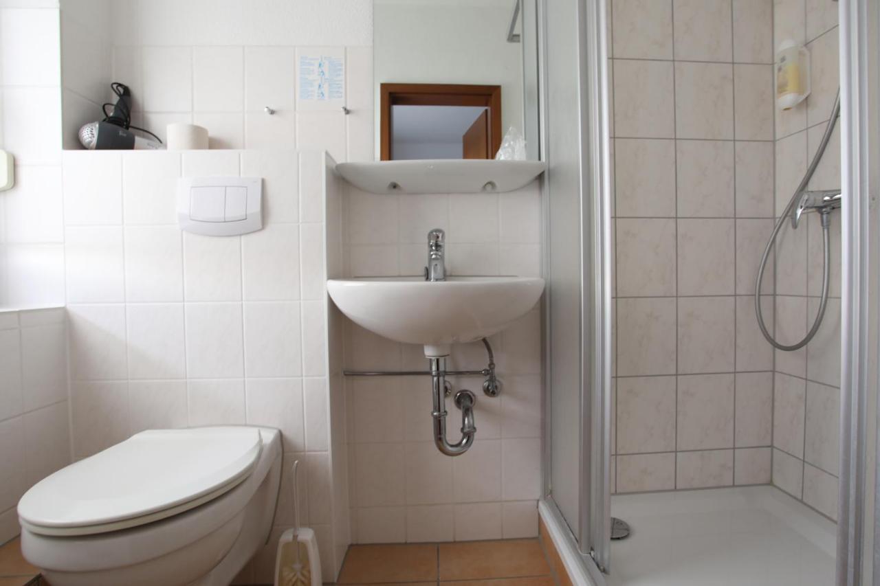 Hotel & Restaurant Am Wasser Бреґе Екстер'єр фото