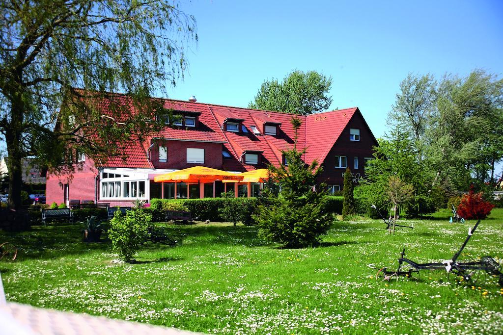 Hotel & Restaurant Am Wasser Бреґе Екстер'єр фото
