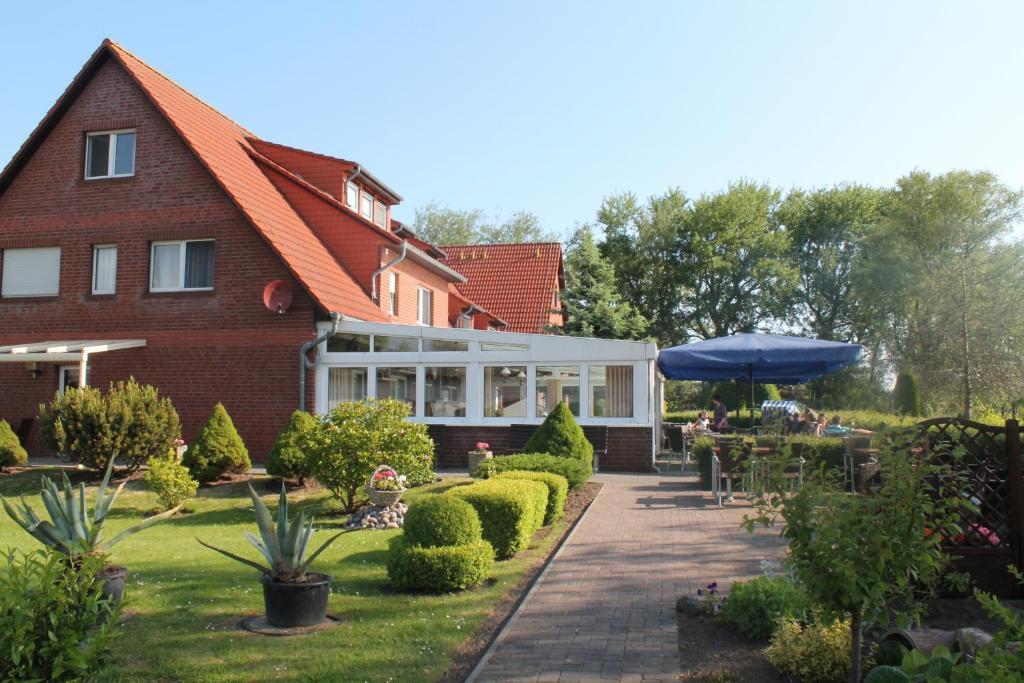Hotel & Restaurant Am Wasser Бреґе Екстер'єр фото