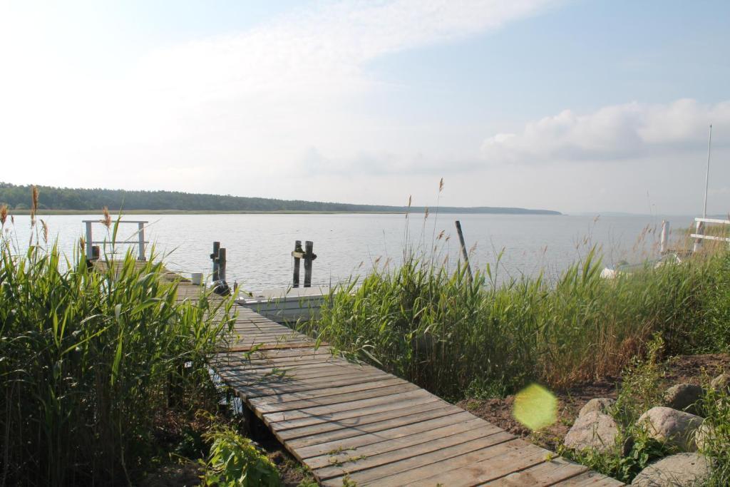 Hotel & Restaurant Am Wasser Бреґе Екстер'єр фото